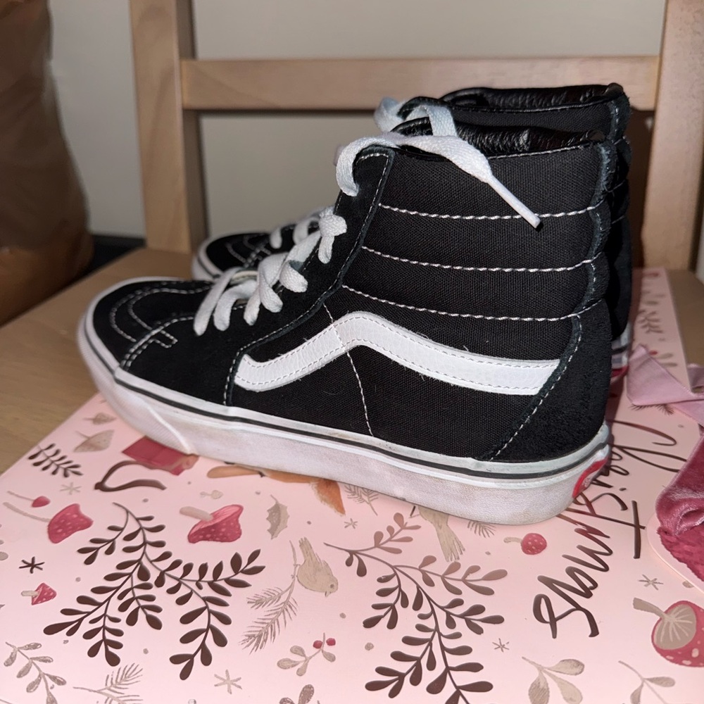 Vans Sk8-Hi Shoe - Picture 7 of 9